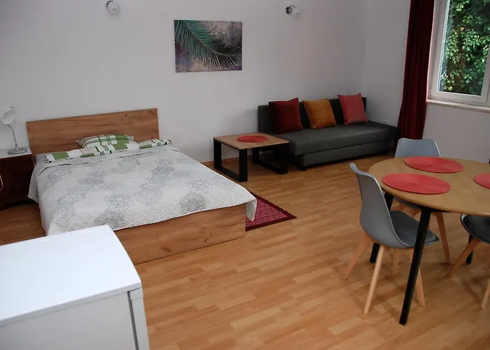 Beautiful Apartment With Terrace In Warsaw Near Forest