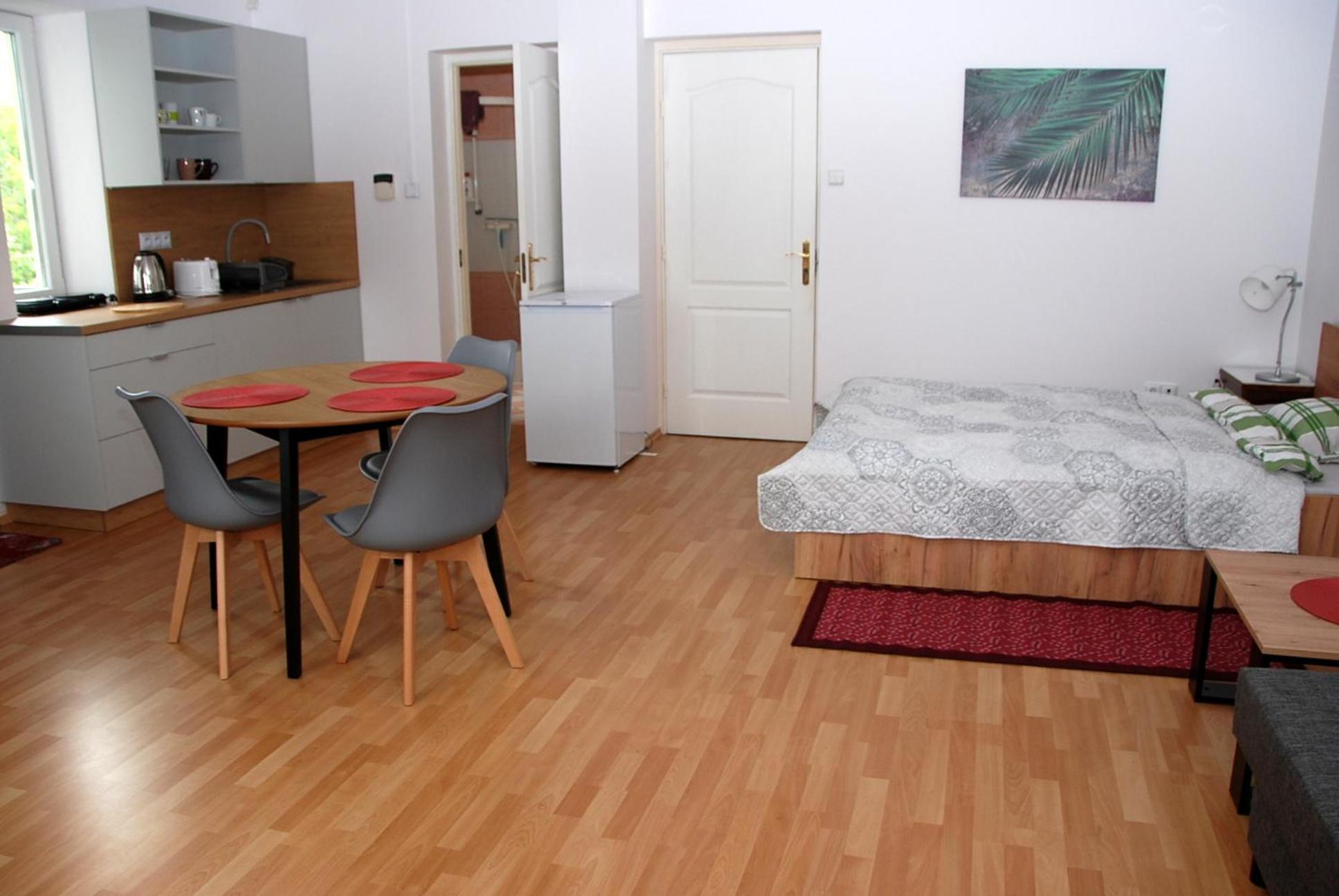 Beautiful With Terrace In Near Forest Apartament *